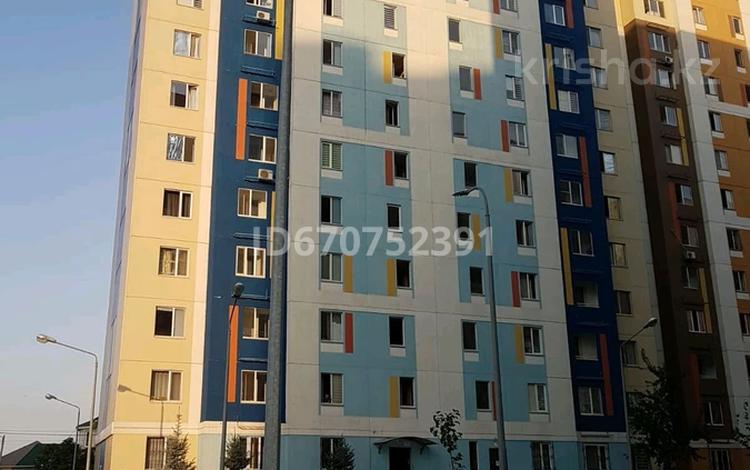 2-комнатная квартира · 57 м² · 6/12 этаж, мкр Акбулак, 1-я улица 117 за 36.2 млн ₸ в Алматы, Алатауский р-н — фото 2