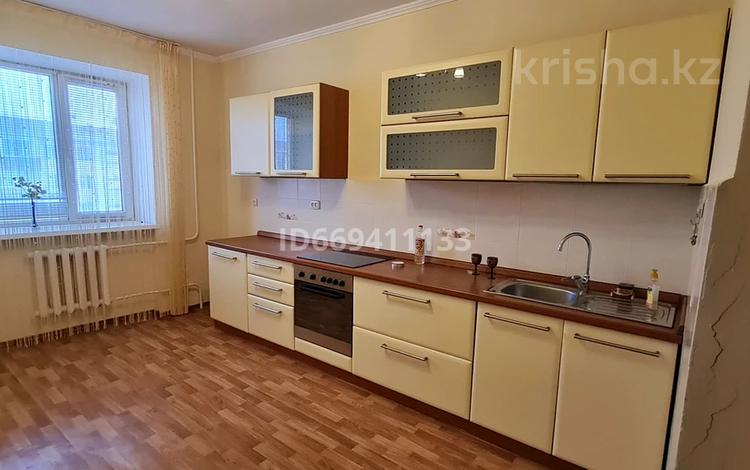 2-бөлмелі пәтер · 68.6 м² · 4/12 қабат, Курмангазы 1а — Владимирская, бағасы: 23.5 млн ₸ в Атырау, мкр Авангард-3 — фото 11