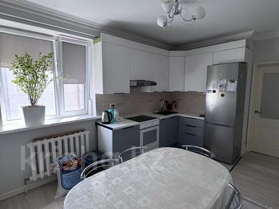 2-бөлмелі пәтер · 61 м² · 9/13 қабат, Айнаколь 54а, бағасы: ~ 29 млн ₸ в Астане, Сарайшык р-н