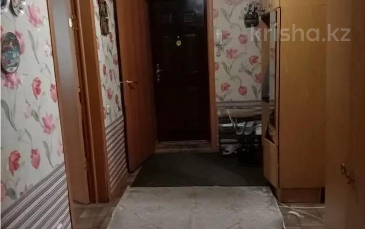 3-бөлмелі пәтер · 86 м² · 1/3 қабат, ул. Магнитогорская, бағасы: 18 млн ₸ в Караганде, Алихана Бокейханова р-н — фото 2