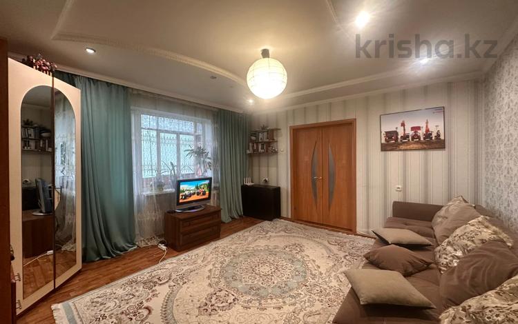 4-комнатная квартира · 80 м² · 4/5 этаж, мкр Юго-Восток, мкр Степной 1 за 30 млн ₸ в Караганде, Казыбек би р-н — фото 2