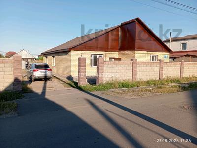 Отдельный дом · 5 комнат · 140 м² · 10 сот., мкр Уркер, Оспан батыр 8 за 38 млн 〒 в Астане, Нура р-н