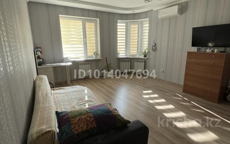 2-комнатная квартира · 62.7 м² · 3/5 этаж, 3-й мкр 15 за 17.5 млн ₸ в Актау — фото 2