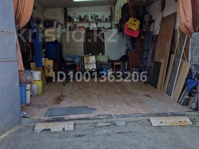 Гаражи и паркинги в Улытау обл.: Гараж · 19 м² · Есенберлина 367 — Есенберлина 51 за 5 млн 〒 Гараж · 19 м² · Есенберлина 367 — Есенберлина 51 за 5 млн 〒 в Жезказгане