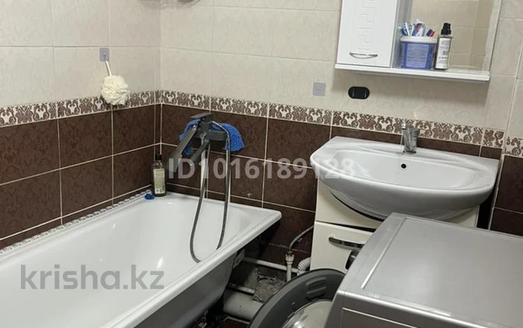 2-бөлмелі пәтер · 46 м² · 5/5 қабат, Момышулы, бағасы: 160 000 ₸ в Жезказгане — фото 2