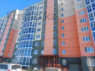 2-комнатная квартира · 60 м² · 8/9 этаж, Монкеулы за 18.5 млн ₸ в Уральске