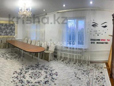 Отдельный дом · 4 комнаты · 122.8 м² · 7 сот., 7 мкр 66 за 18 млн ₸ в Аксае