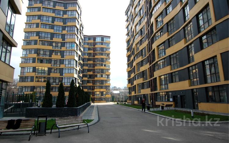 3-комнатная квартира · 73.3 м² · 10/13 этаж, Ади Шарипова 145 за 79.5 млн ₸ в Алматы, Алмалинский р-н — фото 2
