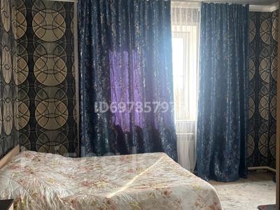 Отдельный дом · 6 комнат · 220 м² · 9 сот., Ломоносова — Народная за 75 млн 〒 в Семее