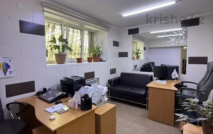 Свободное назначение, офисы, магазины и бутики, салоны красоты, бани, гостиницы и зоны отдыха, медцентры и аптеки, образование, развлечения · 46 м² за 49 млн 〒 в Алматы, Бостандыкский р-н — фото 2