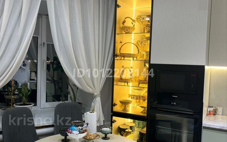 4-комнатная квартира · 88 м² · 12/12 этаж, Просп. Мухтара Ауэзова 22 за 40 млн ₸ в Семее, Красный Кордон — фото 2