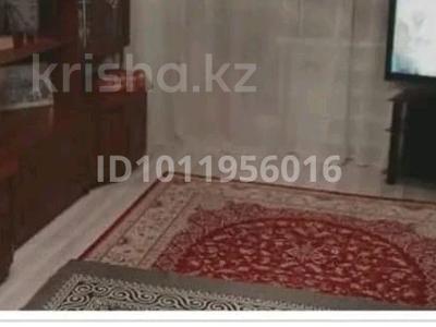 3-бөлмелі пәтер · 60 м² · 4/5 қабат, Абая 26 — Около мечети, бағасы: 14 млн ₸ в Сатпаев