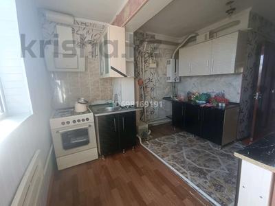 2-бөлмелі пәтер · 52 м² · 3/5 қабат, С Батыр 32 — ТЦ ТУЛПАР, бағасы: 13.5 млн 〒 в Аксукенте