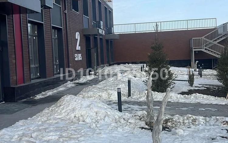 1-комнатная квартира · 36.9 м² · 8/9 этаж, Каныша Сатпаева 82/9 за ~ 19.2 млн 〒 в Усть-Каменогорске, Ахмирово — фото 2