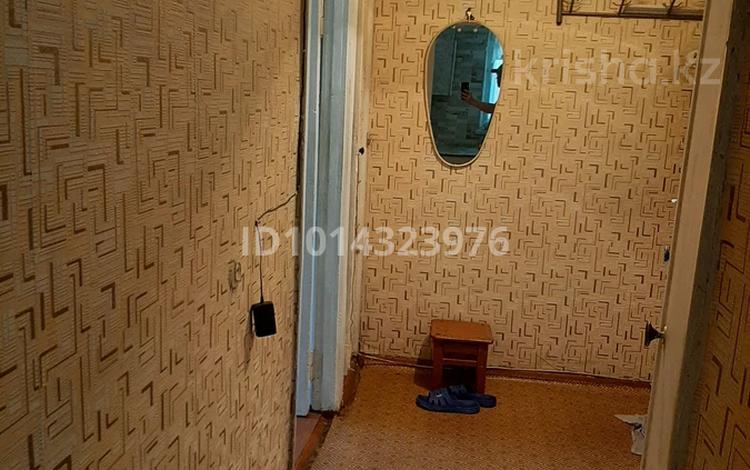 2-комнатная квартира · 42.2 м² · 1/5 этаж, 35кв-л 25 за 140 000 ₸ в Семее — фото 2