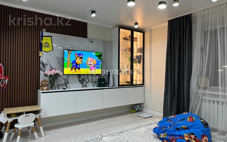 2-бөлмелі пәтер · 55.7 м² · 3/12 қабат, Казахстан 68 — Площадь Республики, бағасы: 33.5 млн ₸ в Усть-Каменогорске — фото 2