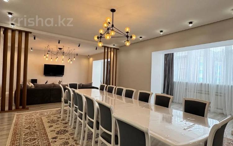 3-бөлмелі пәтер · 152 м² · 5/8 қабат, Алтын орда ш/а., проспект Санкибай Батыра, бағасы: 58.5 млн ₸ в Актобе, мкр. Алтын орда — фото 2