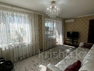 3-комнатная квартира · 70 м² · 2/5 этаж, жансугурова — Кафе Алым,центральная аптека за 23 млн 〒 в Талдыкоргане