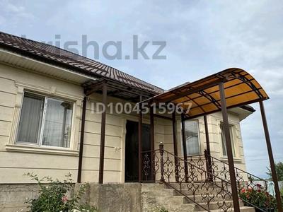 Аренда домов или дач в Алматинской обл.: Отдельный дом · 4 комнаты · 300 м², Раймыбек за 500 000 〒 Отдельный дом · 4 комнаты · 300 м², Раймыбек за 500 000 〒 в Каскелене