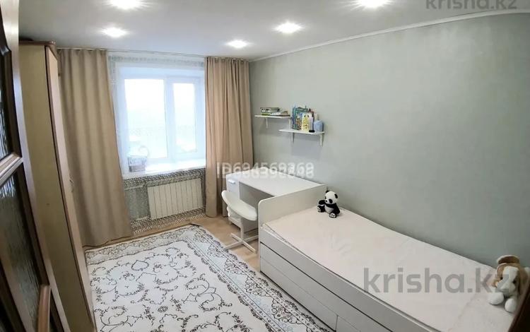 3-комнатная квартира · 58 м² · 5/5 этаж, мкр Северо-Восток 21 за 23 млн 〒 в Уральске — фото 2