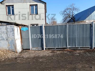 Продажа домов и дачи в Абай обл.: Отдельный дом · 4 комнаты · 130 м² · 14 сот., Восточный правый 314 за 11.5 млн 〒 Отдельный дом · 4 комнаты · 130 м² · 14 сот., Восточный правый 314 за 11.5 млн 〒 в Семее