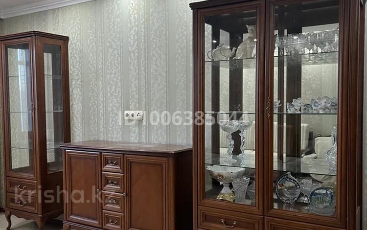 4-бөлмелі пәтер · 78 м² · 3/9 қабат, Шакарима 82а, бағасы: 39 млн ₸ в Семее — фото 17