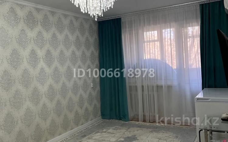 2-бөлмелі пәтер · 46 м² · 2/5 қабат, Б.Момышулы 16, бағасы: 15 млн ₸ в Жезказгане — фото 2