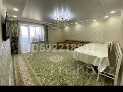 3-бөлмелі пәтер, 117 м², 5/5 қабат, мкр Кунаева, Нур 5 — Кунаева, бағасы: 41 млн 〒 в Уральске, мкр Кунаева