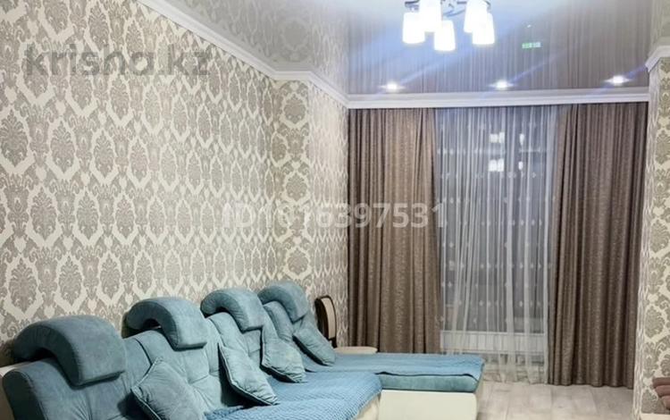 2-комнатная квартира · 75 м² · 4 этаж, мкр Юго-Восток, Мкр Степной 2 2/4 за 300 000 ₸ в Караганде, Казыбек би р-н — фото 7