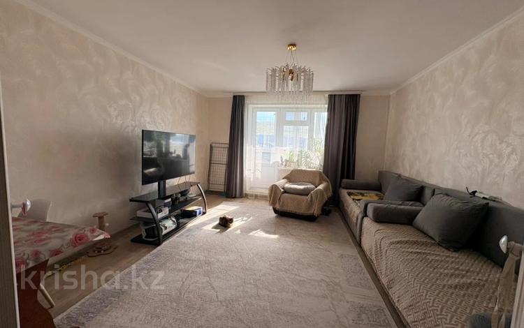 2-бөлмелі пәтер · 67.5 м² · 2/5 қабат, Аманжолова 13/1, бағасы: 22 млн ₸ в им. Касыма кайсеновой — фото 2