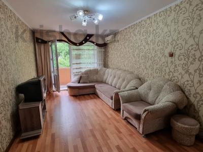 3-комнатная квартира, 52 м², 3/5 этаж помесячно, Достык 25 за 140 000 〒 в Талдыкоргане