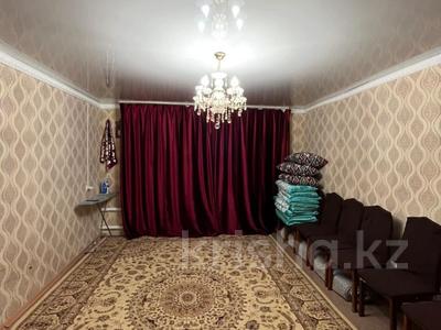 3-комнатная квартира · 76.4 м² · 1/1 этаж, Кекильбаева за 10 млн 〒 в Уральске