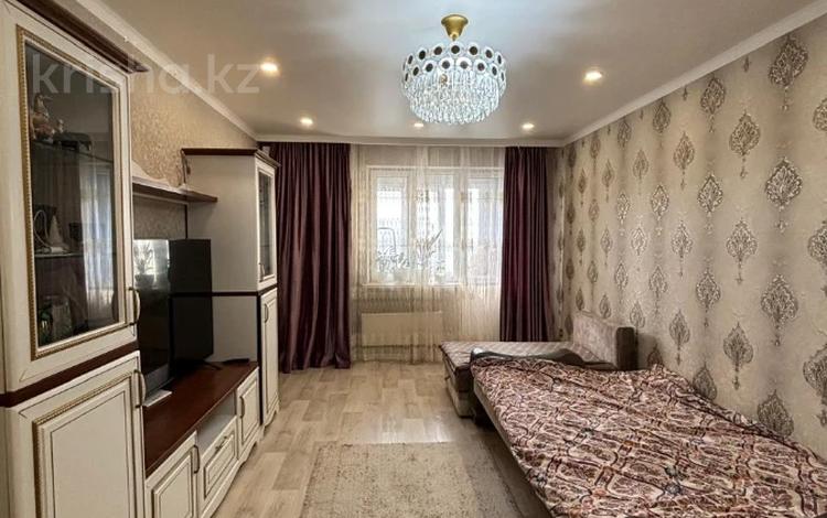 2-комнатная квартира · 70 м² · 8/10 этаж, мкр Акбулак 35 за 34 млн ₸ в Алматы, Алатауский р-н — фото 2