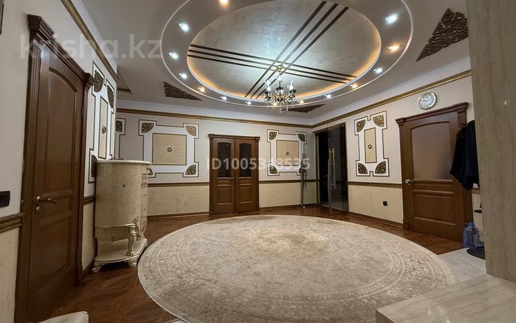 5-комнатная квартира · 250 м² · 5/11 этаж, Студенческая 40а — Абая за 130 млн 〒 в Атырау — фото 2