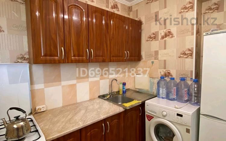 2-бөлмелі пәтер, 50 м², 5/9 қабат ай сайын, 27-й мкр, бағасы: 120 000 〒 в Актау, 27-й мкр — фото 2