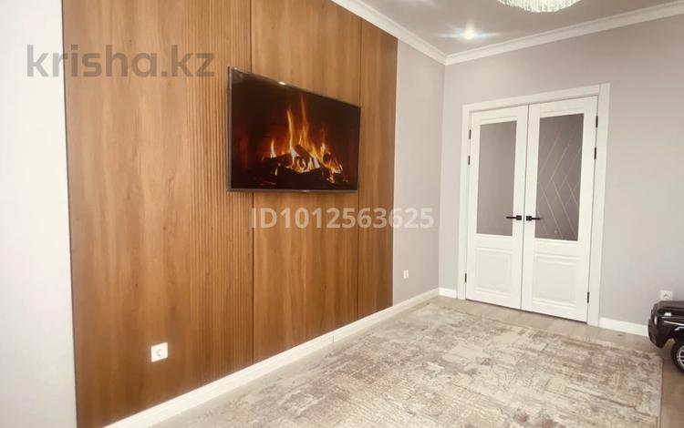 2-бөлмелі пәтер · 62 м² · 11/12 қабат, Санжара Асфендиярова 8, бағасы: 41.9 млн ₸ в Астане, Нура р-н — фото 2