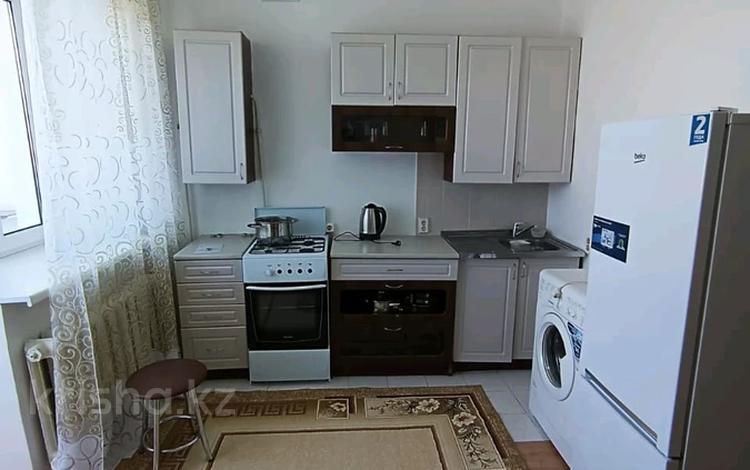 1-комнатная квартира · 40 м² · 5/5 этаж, мкр Астана 15 за 100 000 ₸ в Уральске — фото 2