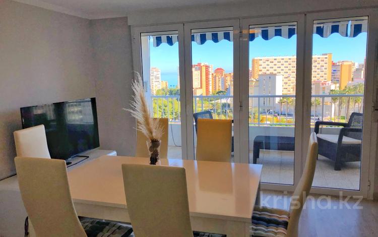 3-комнатная квартира, 90 м², 6 этаж, Av. Benidorm за ~ 79.8 млн 〒 в Аликанте — фото 2