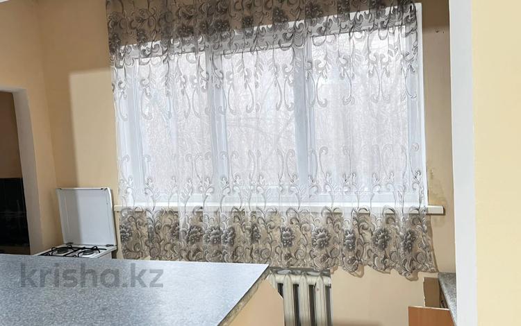 1-бөлмелі пәтер · 40 м² · 4/5 қабат, Ақсай-3 ш/а., бағасы: 25 млн ₸ в Алматы, Ауэзовский р-н — фото 2