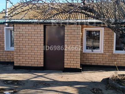 Продажа домов и дачи в Костанайской обл.: Отдельный дом · 5 комнат · 82 м² · 653 сот., 5мкр 19дом — 2 школа за 18.5 млн 〒 Отдельный дом · 5 комнат · 82 м² · 653 сот., 5мкр 19дом — 2 школа за 18.5 млн 〒 в Житикаре