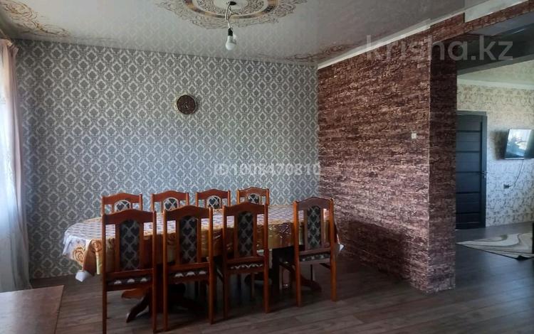 Отдельный дом · 6 комнат · 280 м² · 11 сот., Рахимова за 77 млн ₸ в Байсерке — фото 2