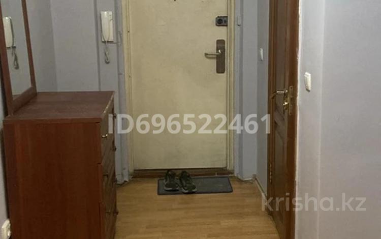 3-комнатная квартира · 65 м² · 4/5 этаж, мкр Коктем-3 17 за 360 000 ₸ в Алматы, Бостандыкский р-н — фото 2