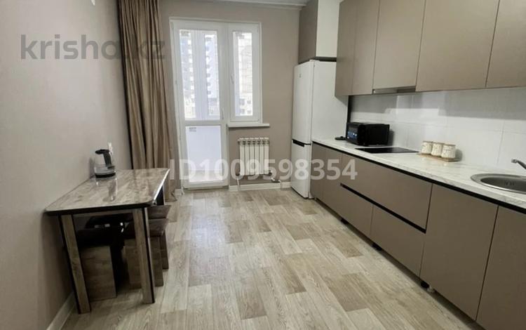 2-бөлмелі пәтер · 66 м² · 2 қабат, Нурлы жол 58 — Драм театр Maxi Mall, бағасы: 18 000 ₸ в Усть-Каменогорске — фото 11