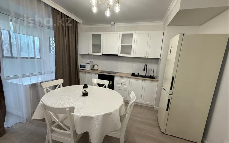 1-комнатная квартира · 42 м² · 2/17 этаж, Ходжанова 76 за 320 000 ₸ в Алматы, Бостандыкский р-н — фото 2