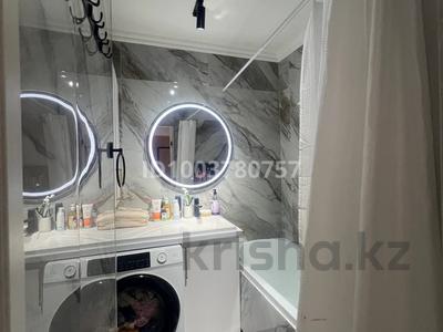 Продажа квартир в Алматы: 4-комнатная квартира · 85 м² · 5/5 этаж, мкр Аксай-3Б 11 за 48 млн 〒 4-комнатная квартира · 85 м² · 5/5 этаж, мкр Аксай-3Б 11 за 48 млн 〒 в Алматы, Ауэзовский р-н