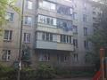 3-комнатная квартира, 58 м², 1/5 этаж, мкр Аксай-2 17 — Момышулы за 29.5 млн 〒 в Алматы, Ауэзовский р-н — фото 14