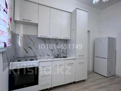Отдельный дом · 2 комнаты · 60 м² · 8 сот., мкр Аксай-2, 17 3 — 19 за 20 млн ₸ в Атырау