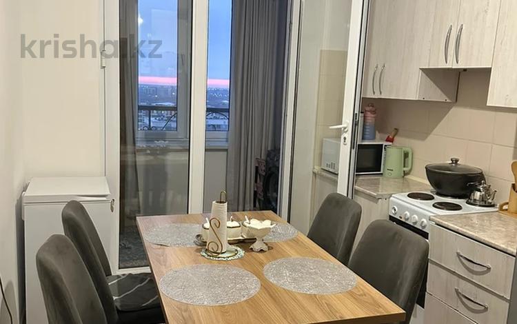 3-бөлмелі пәтер · 78 м² · 14/16 қабат, мкр Шымсити 32, бағасы: 27.5 млн ₸ в Шымкенте, Абайский р-н — фото 2