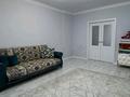 2-комнатная квартира · 77 м² · 4/9 этаж, ул. Бактыгерея Кулманова 107 за 270 000 ₸ в Атырау, мкр Авангард-2 — фото 3