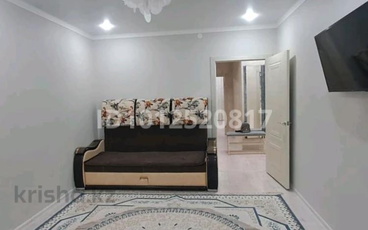 2-комнатная квартира · 67 м² · 4/5 этаж, мкр Северо-Восток, Мкр Северо-Восто Циолковского 1к1 — Циолковского 1 к1 за 160 000 ₸ в Уральске — фото 2